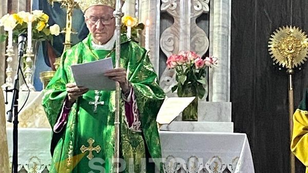 Госсекретарь Святого Престола Пьетро Паролин принял участие в Святой и Бессмертной Литургии в католическом храме (12 июля 2023). Гюмри - Sputnik Армения