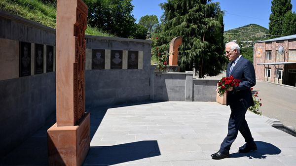 Президент Ваагн Хачатурян посетил одну из воинских частей республики (13 июля 2023). Армения - Sputnik Армения