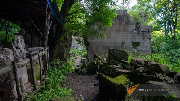 Aрмянский монастырский комплекс Бардзракаш (X-XIIIвв), посвящённый святому Григорию Просветителю - Sputnik Армения