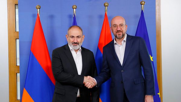 Премьер-министр Никол Пашинян встретился с председателем Совета ЕС Шарлем Мишелем (15 июля 2023). Брюссель - Sputnik Армения