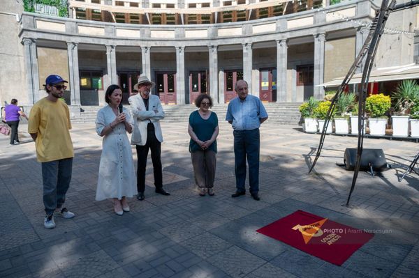 «Մոսկվա» կինոթատրոնի աստղերի ճեմուղում բացվել է Դանիել Դզնունու անվան հուշասալիկը - Sputnik Արմենիա