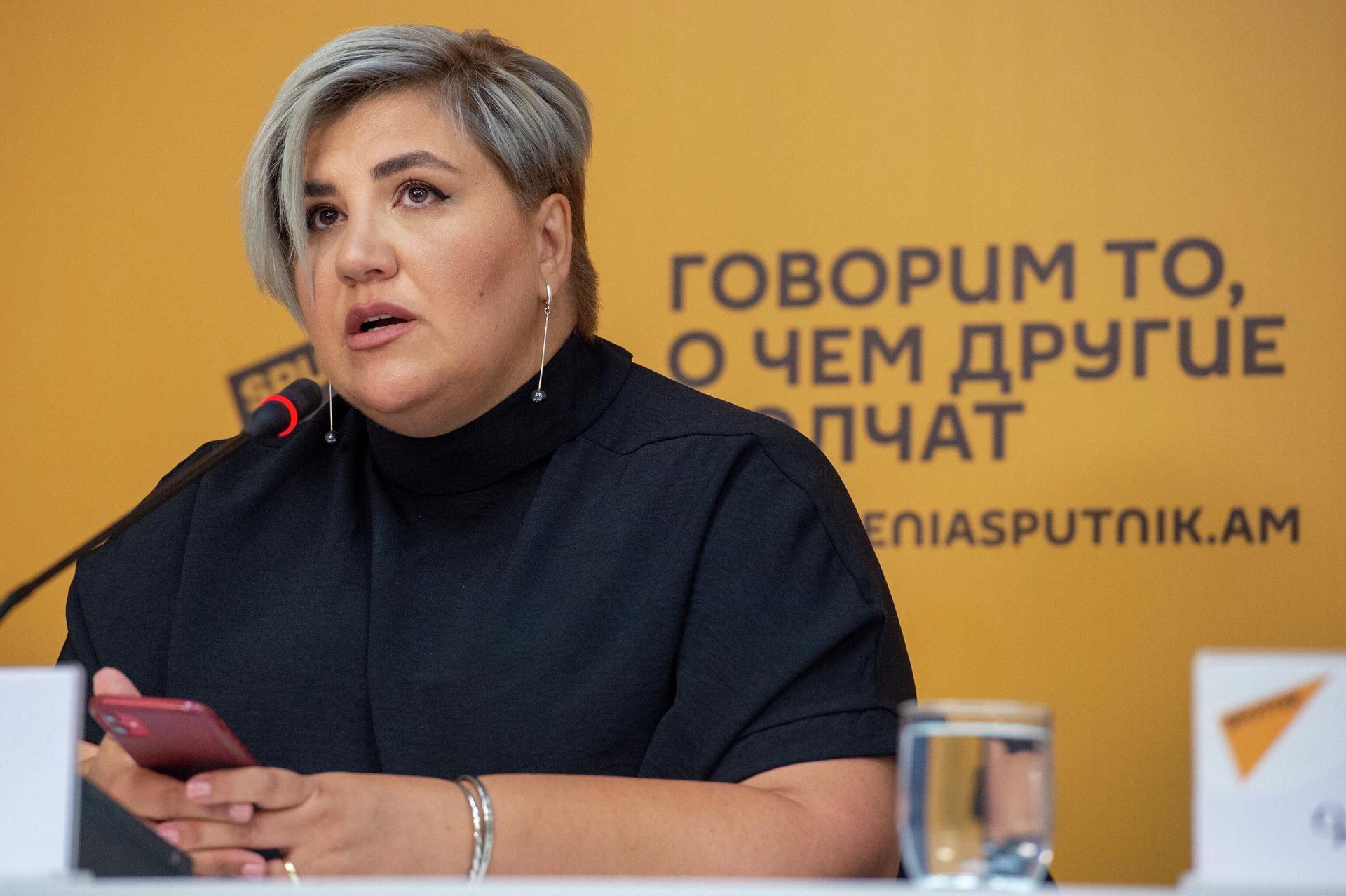 Руководитель благотворительного фонда ВИВА Татьяна Оганесян на пресс-конференции (17 июля 2023). Еревaн - Sputnik Армения, 1920, 17.07.2023