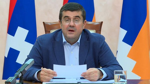 Президент НКР Араик Арутюнян выступает с заявлением (17 июля 2023). Степанакерт - Sputnik Армения