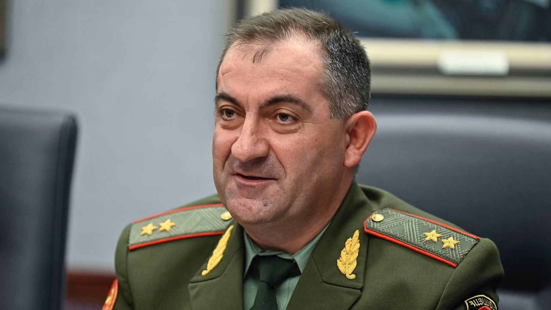 Начальник Генштаба ВС РА, первый замминистра обороны, генерал-лейтенант Эдвард Асрян на встрече с начальником штаба ВВС США (18 июля 2023). США Начальник Генштаба ВС РА, первый замминистра обороны, генерал-лейтенант Эдвард Асрян на встрече с начальником штаба ВВС США (18 июля 2023). США - Sputnik Армения, 1920, 19.07.2023