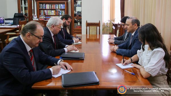 Գրիգորյանի ու Խովաևի հանդիպումը - Sputnik Արմենիա