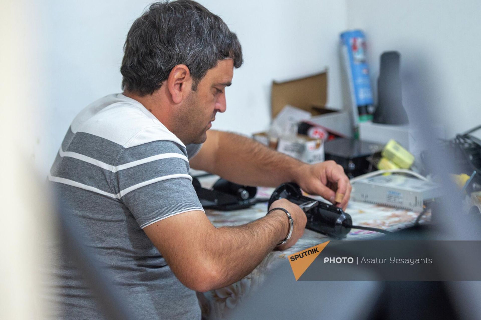 Сотрудники компании QaylTech во время работы - Sputnik Արմենիա, 1920, 21.07.2023