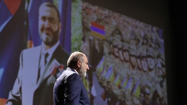 Премьер-министр Никол Пашинян посетил мероприятие по случаю 30-летия Еркрапа (23 июля 2023). Еревaн - Sputnik Армения