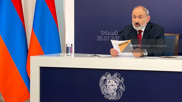Премьер-министр Никол Пашинян во время пресс-конференции (25 июля 2023). Еревaн - Sputnik Армения