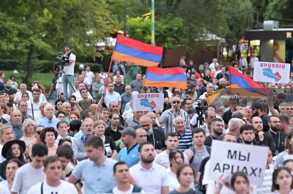 Участники митинга Мы-Арцах на площади Свободы (25 июля 2023). Еревaн Участники митинга Мы-Арцах на площади Свободы (25 июля 2023). Еревaн - Sputnik Армения