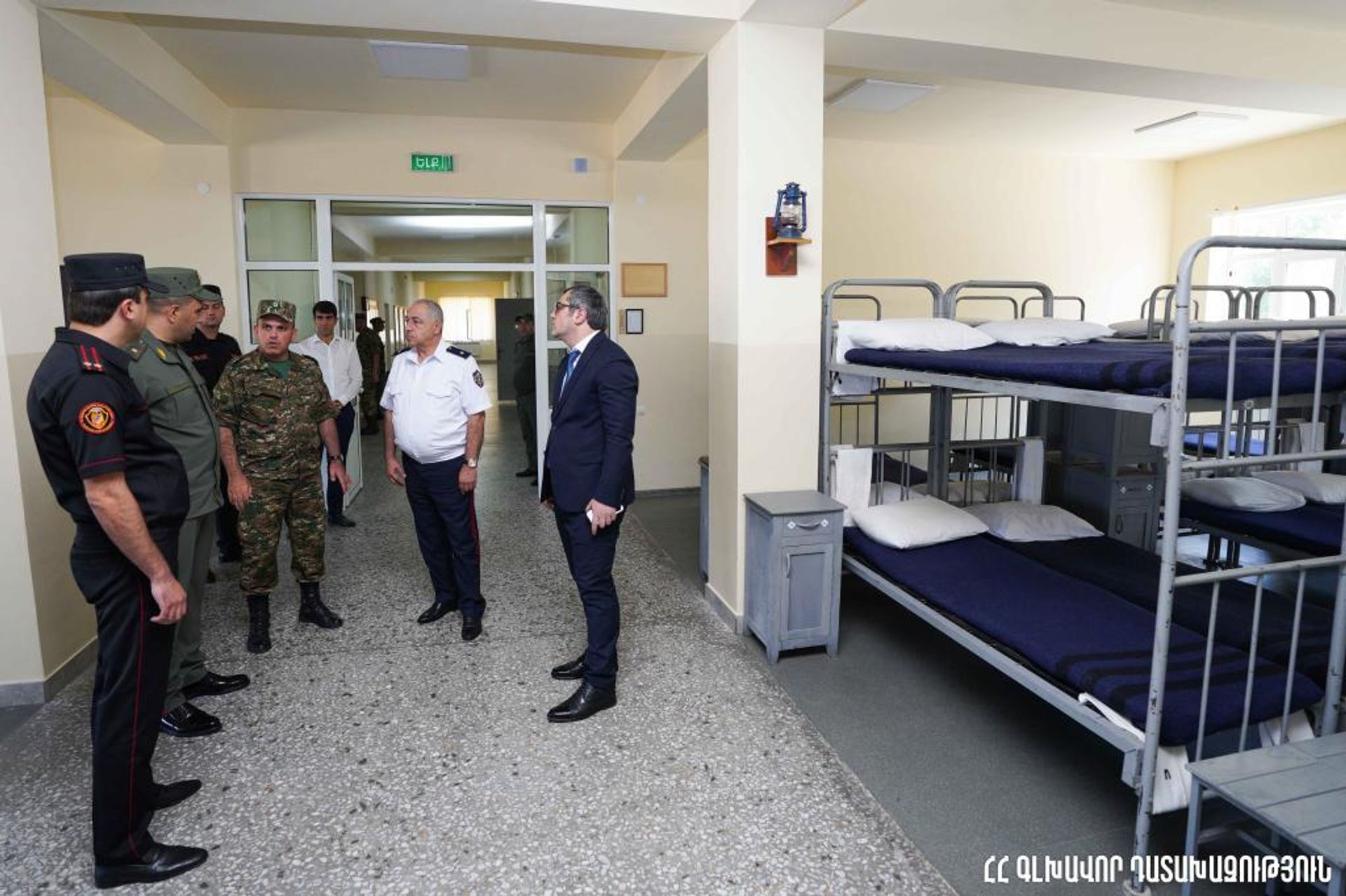 Военный прокурор, заместитель генпрокурора Григор Элизбарян посетил учебную воинскую часть Министерства обороны РА (27 июля 2023) - Sputnik Արմենիա, 1920, 27.07.2023