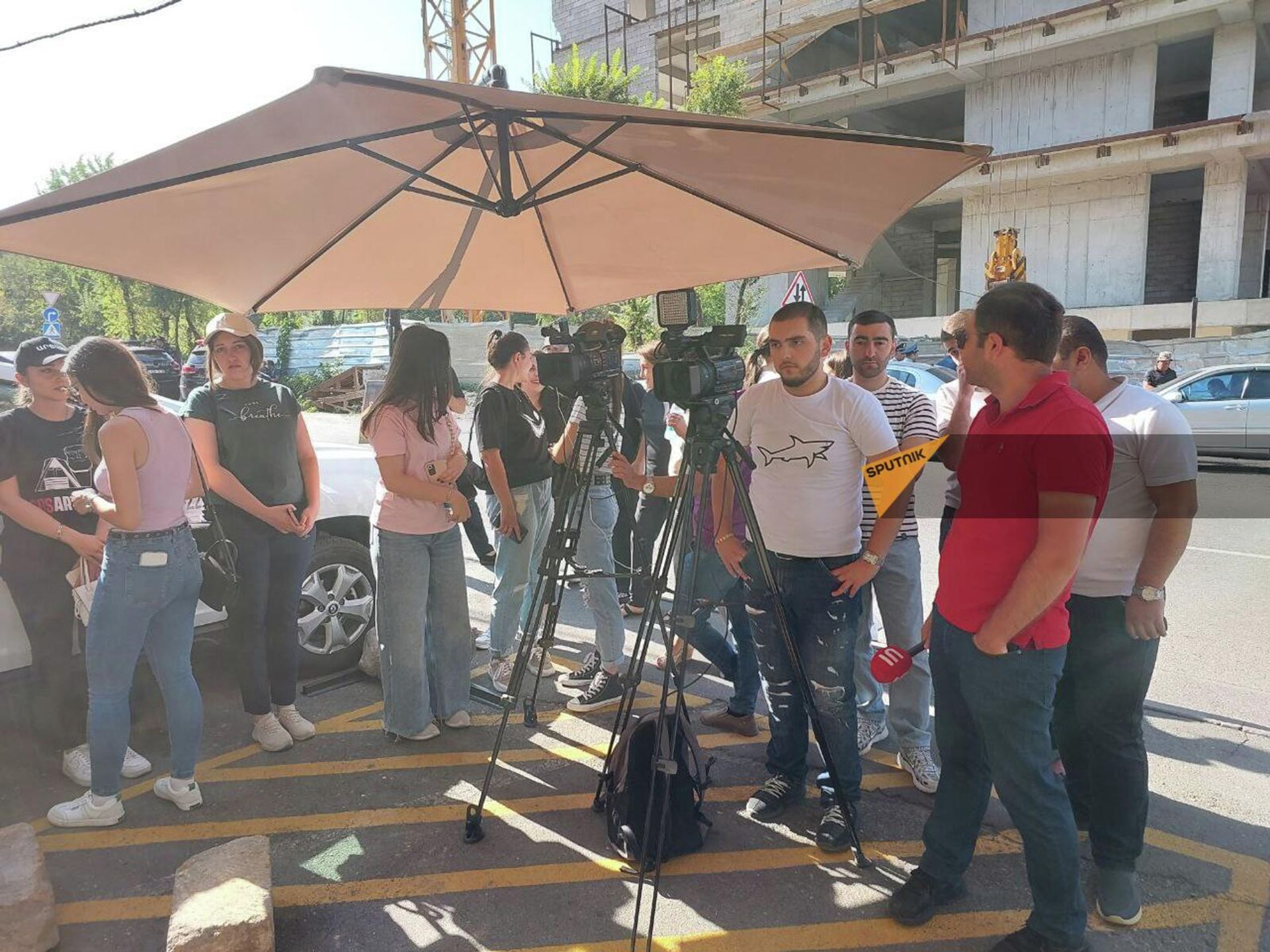 Студенты разных вузов проводят акцию в поддержку Вагифа Хачатряна (31 июля 2023). Еревaн - Sputnik Армения, 1920, 31.07.2023
