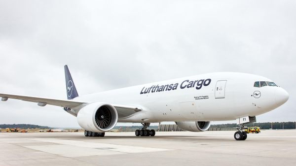 Самолет авиакомпании Lufthansa  - Sputnik Армения