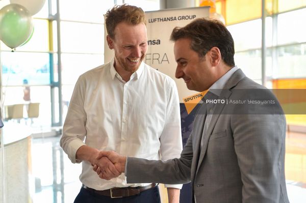 Пресс-конференция представителей авиакомпании Lufthansa на тему старта грузовых авиаперевозок по направлению Франкфурт - Ереван - Франкфурт (31 июля 2023). Еревaн - Sputnik Армения