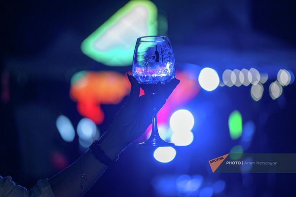 Бокал с логотипом Dilijan Wine Fest Бокал с логотипом Dilijan Wine Fest - Sputnik Армения