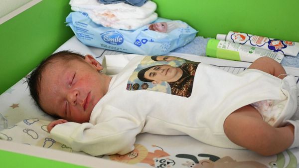 Новорожденный Самвел Казарян, брат погибших в карабахской войне Нарека и Самвела Казарянов - Sputnik Армения