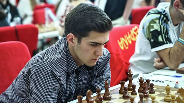 Шахматист Мамикон Гарибян завоевал серебряную медаль на турнире Riga Technical University Open 2023 (15 августа 2023). Рига - Sputnik Армения