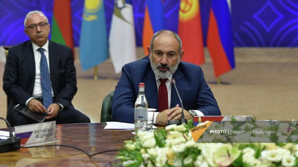 Премьер-министр Армении Никол Пашинян на заседании глав правительств стран ЕАЭС (24 августа 2023). Цахкадзор, Армения - Sputnik Армения