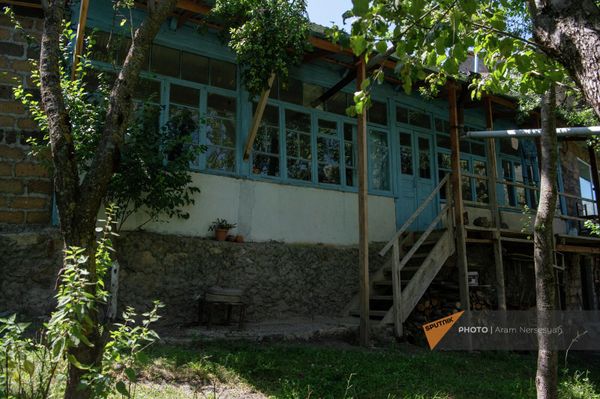 Гостевой домик Айка Ованнисяна в селе Мартуни Гостевой домик Айка Ованнисяна в селе Мартуни - Sputnik Армения