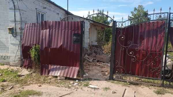 Последствия обстрела ВСУ снарядами Град поселка Уразово Валуйского городского округа - Sputnik Армения