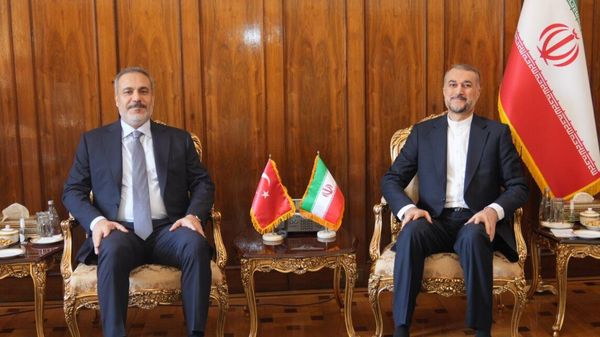  Իրանի արտաքին գործերի նախարար Հոսեյն Ամիր Աբդոլլահիանի ու Թուրքիայի արտաքին գործերի նախարար Հաքան Ֆիդանի հանդիպումը - Sputnik Արմենիա