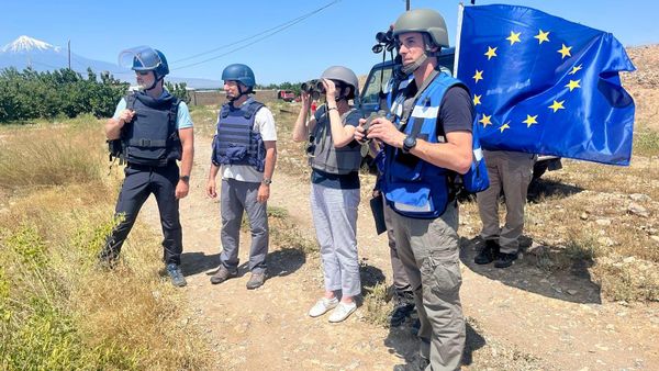 Наблюдатели гражданской миссии ЕС на Армяно-азербайджанской границе - Sputnik Армения