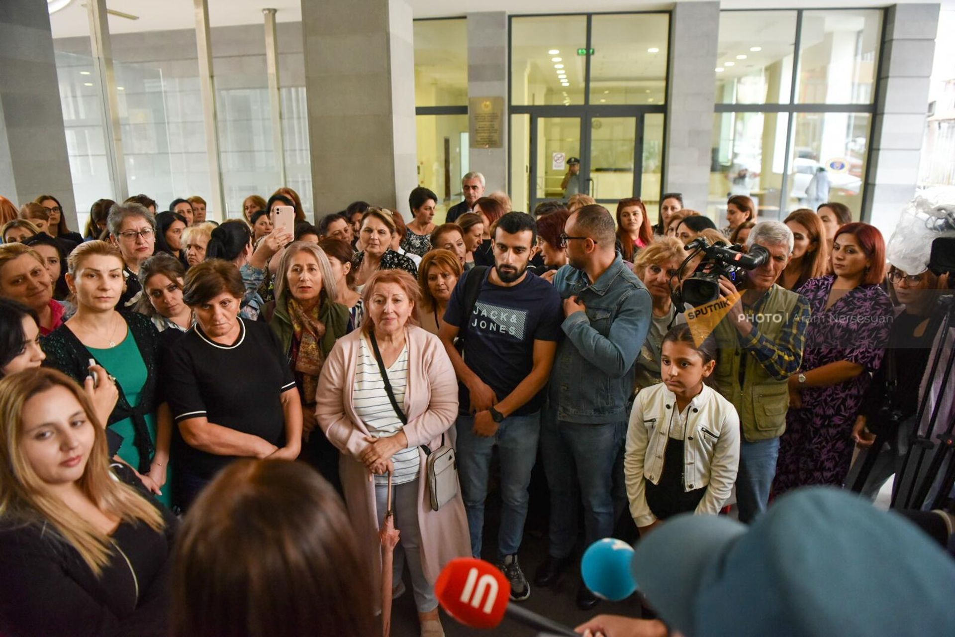 Акция протеста учителей перед зданием министерства ОНКС (12 сентября 2023). Еревaн - Sputnik Армения, 1920, 12.09.2023