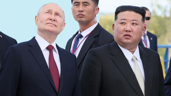 Президент РФ Владимир Путин и председатель Государственного совета КНДР Ким Чен Ын на космодроме Восточный. Владимир (13 сентября 2023). Циолковский - Sputnik Армения