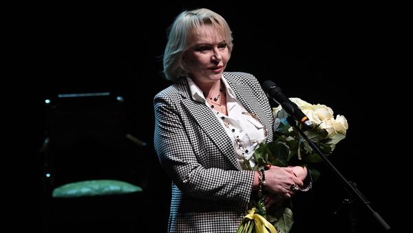 Дочь Михаила Ульянова Елена Ульянова на вечере памяти народного артиста СССР Михаила Ульянова Кто, если не я? (18 ноября 2022). Москвa - Sputnik Армения