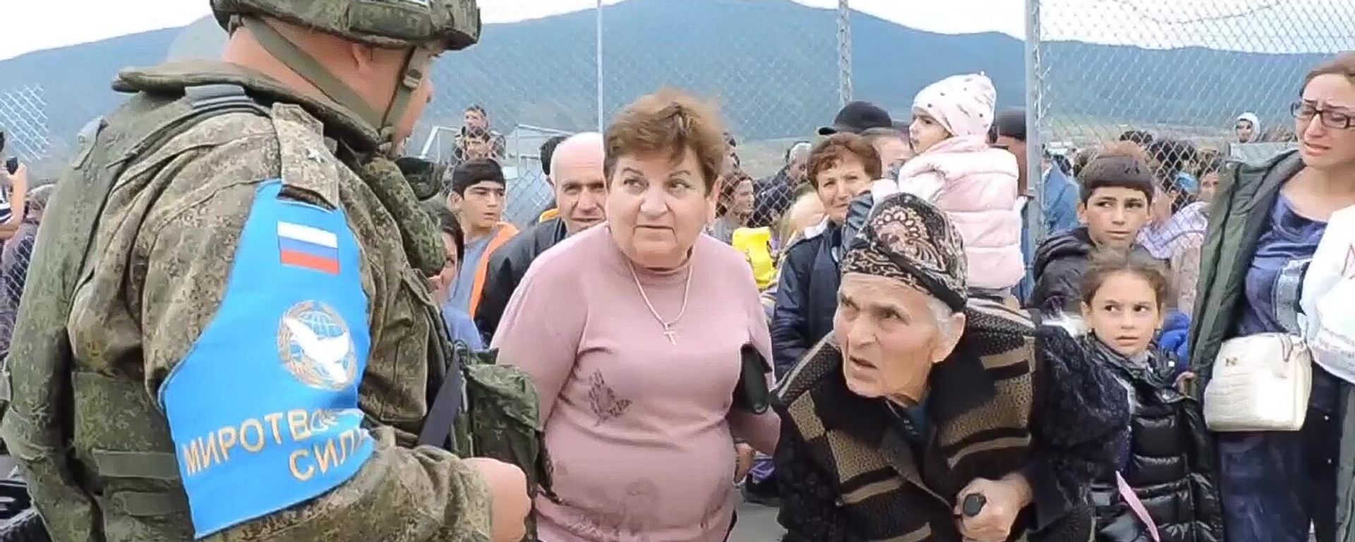 Эвакуация жителей Нагорного Карабаха из Мардакертского, Мартунинского и Аскеранского районов при участии российского миротворческого контингента - Sputnik Армения, 1920, 21.09.2023