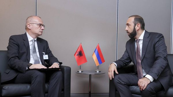  Իգլի Հասանին ու Արարատ Միրզոյանը - Sputnik Արմենիա