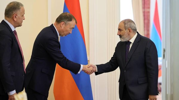 Премьер-министр Никол Пашинян принял специального представителя Евросоюза по Южному Кавказу и кризису в Грузии Тойво Клаара (22 сентября 2023). Еревaн - Sputnik Армения