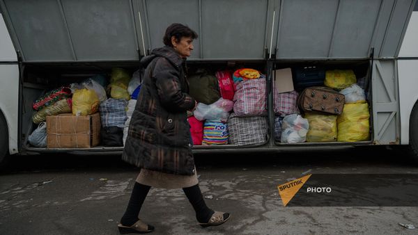 Вынужденные переселенцы из Нагорного Карабаха в Горисе (30 сентября 2023). Сюник - Sputnik Армения
