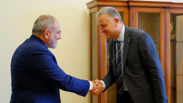 Նիկոլ Փաշինյանն ընդունել է Վասիլիս Մարագոսին - Sputnik Արմենիա