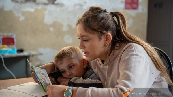 Спортивная школа Арташата, переделанная во временное жилище для вынужденных переселенцев из Нагорного Карабаха - Sputnik Армения
