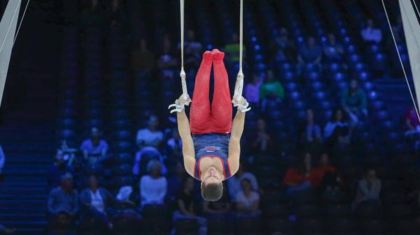 Член сборной Армении по спортивной гимнастике Артур Аветисян на Чемпионате мира в Антверпене - Sputnik Армения