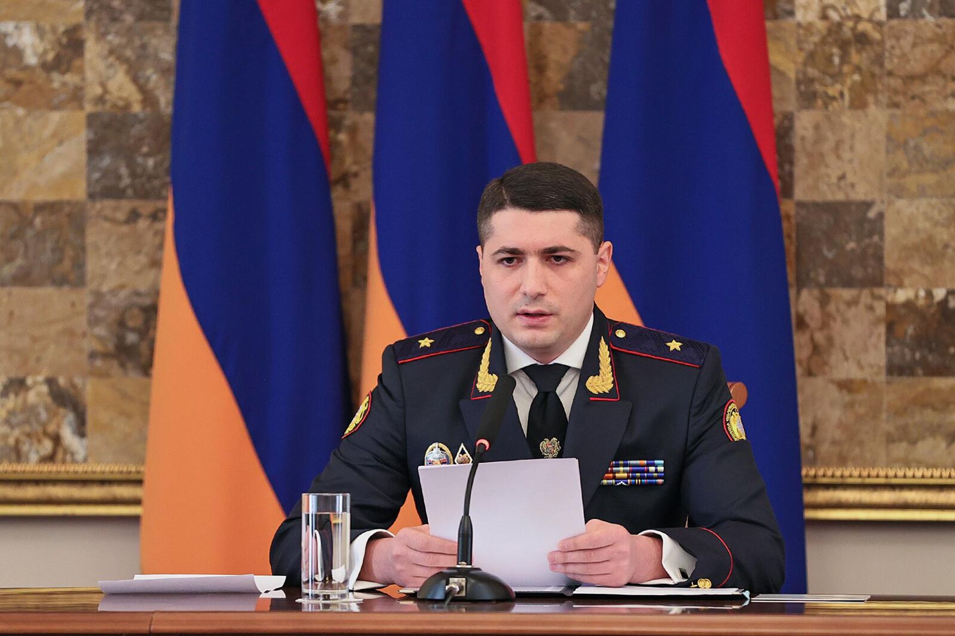 Председатель Следственного комитета Аргишти Кярамян на торжественном заседании, посвященном Дню служащего  (9 октября 2023). Еревaн - Sputnik Армения, 1920, 09.10.2023