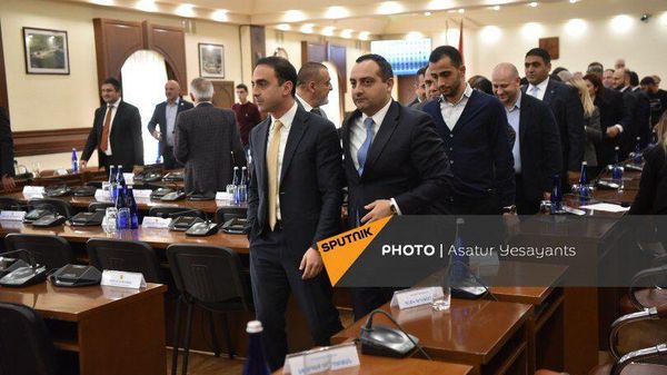 Մեկնարկում է Երևանի նորընտիր ավագանու առաջին նիստը - Sputnik Արմենիա