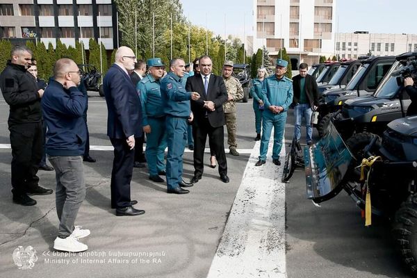 ՀՀ ներքին գործերի նախարար Վահե Ղազարյանն այցելել է Փրկարար ծառայություն - Sputnik Արմենիա