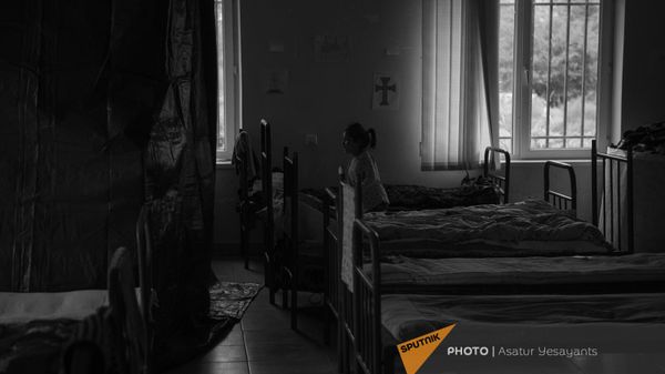 Временное жилище для вынужденных переселенцев из Нагорного Карабаха в селе Сис Араратской области - Sputnik Армения