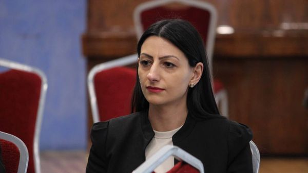 Защитник прав человека Анаит Манасян посетила вынужденных переселенцев из Нагорного Карабаха (18 октября 2023). Цахкадзор - Sputnik Армения