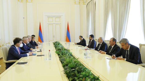 Նիկոլ Փաշինյանն ընդունել է Բունդեսթագի արտաքին հարաբերությունների հանձնաժողովի նախագահի գլխավորած պատվիրակությանը - Sputnik Արմենիա