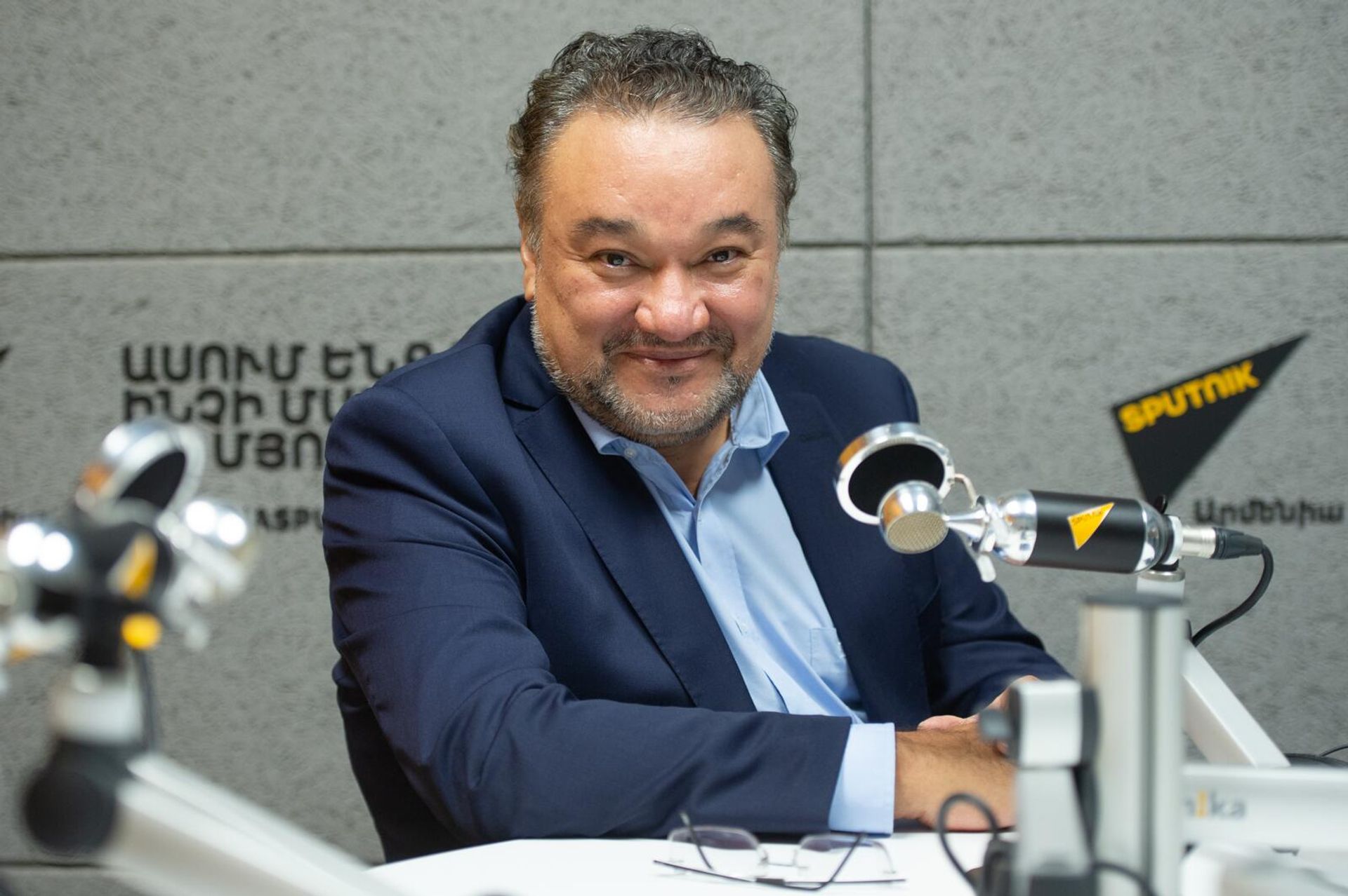 Тенор Рамон Варгас в гостях радио Sputnik - Sputnik Армения, 1920, 27.10.2023