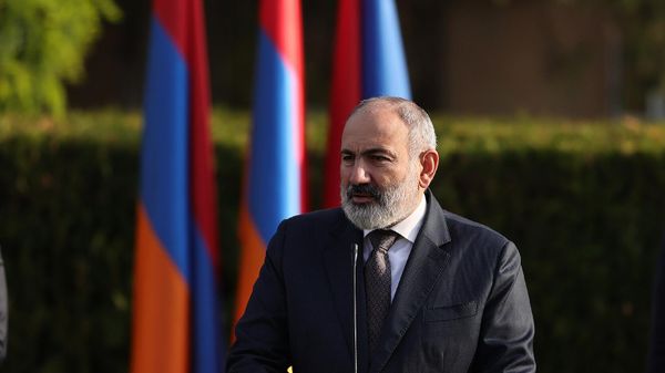 Премьер-министр Никол Пашинян принял участие в мероприятии, посвященном началу работы Араратского марзового отдела Патрульно-полицейской службы (28 октября 2023). Арташат - Sputnik Армения