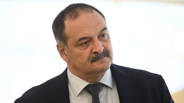 глава Дагестана Сергей Меликов - Sputnik Армения