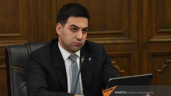 Ռուստամ Բադասյան - Sputnik Արմենիա