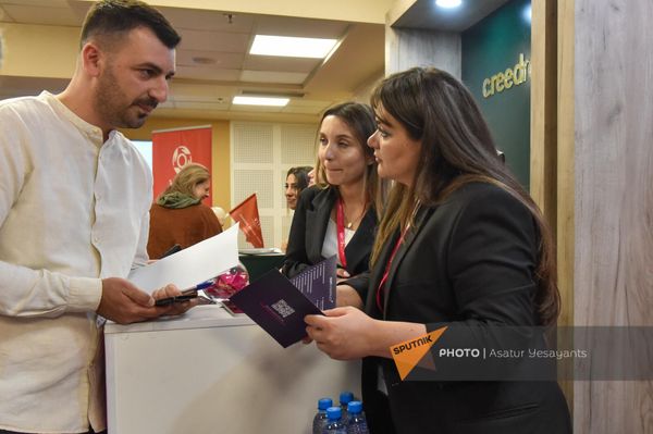 «Artsakh Career Expo» տոնավաճառը Երևանում «Artsakh Career Expo» տոնավաճառը Երևանում - Sputnik Արմենիա