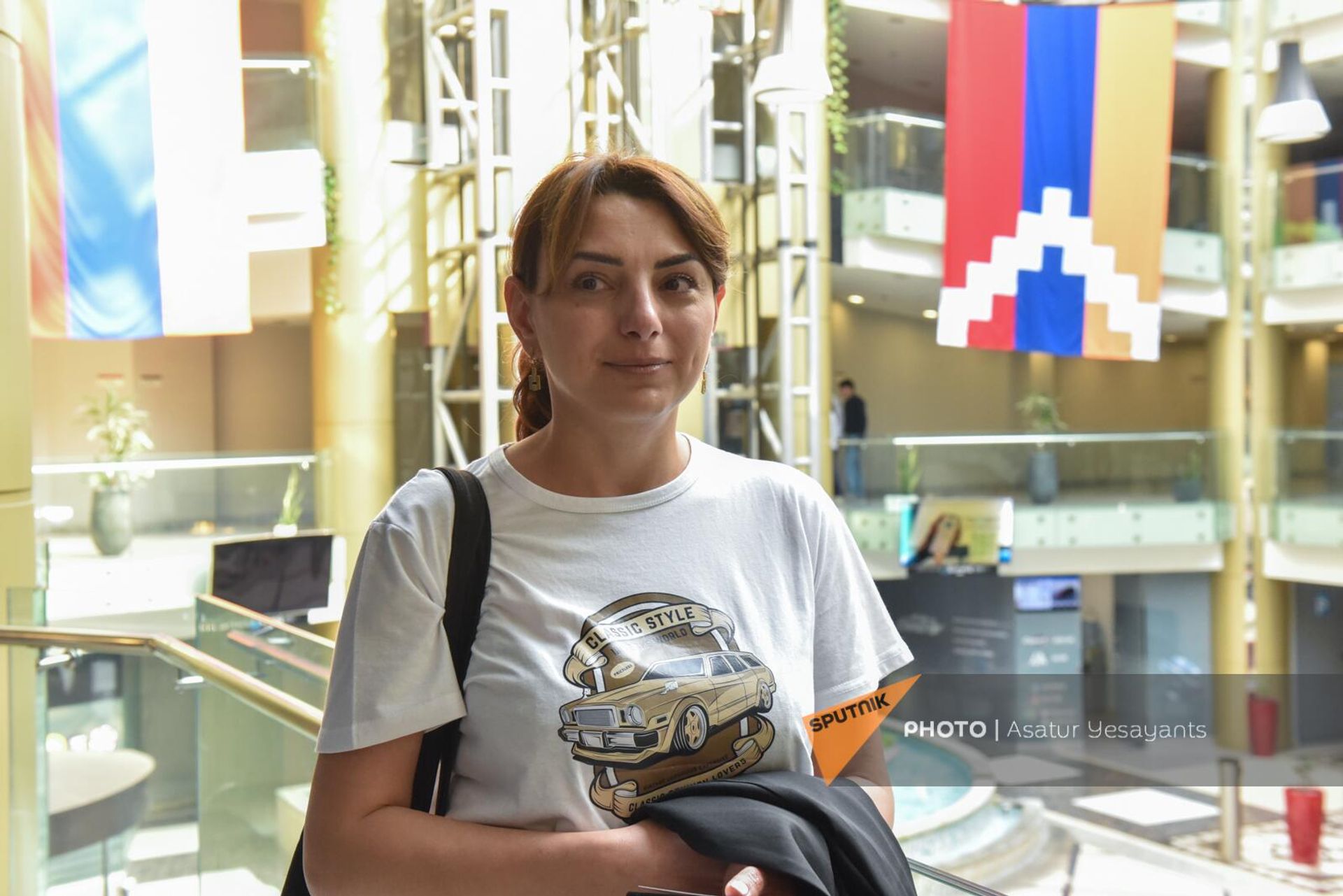 Вынужденно перемещенная из Нагорного Карабаха Ермине Айрапетян на ярмарке вакансий Artsakh Career Expo Вынужденно перемещенная из Нагорного Карабаха Ермине Айрапетян на ярмарке вакансий Artsakh Career Expo - Sputnik Արմենիա, 1920, 31.10.2023