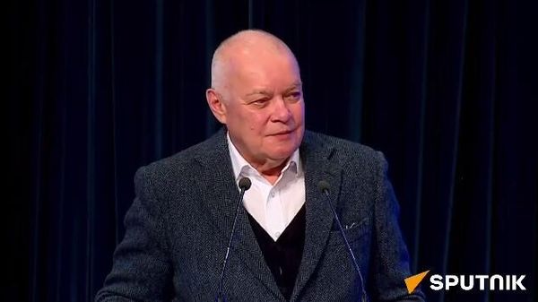 Страны СНГ сегодня не могут рассчитывать только на Россию: Дмитрий Киселев - Sputnik Армения
