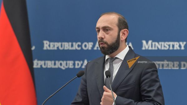 Արարատ Միրզոյան - Sputnik Արմենիա