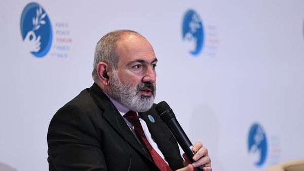 Նիկոլ Փաշինյան
 - Sputnik Արմենիա